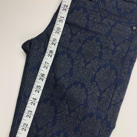 BLANKNYC Denim Skinny Jeans - Picture 4 of 7